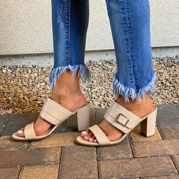 Leather Chunky Block Heel Buckle Mule - Picture 7 of 9